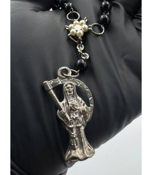 Negra Muerte Rosario