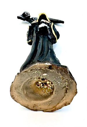 Faceless Santísima Muerte Venerational Figure