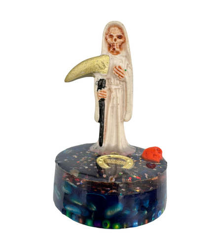 Fortune Niña  Santa Muerte Figure