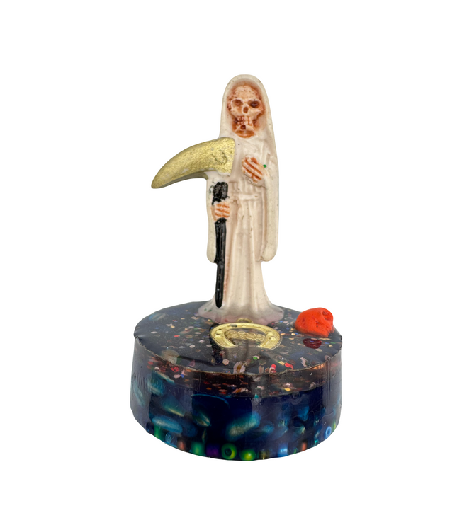 Fortune Niña  Santa Muerte Figure