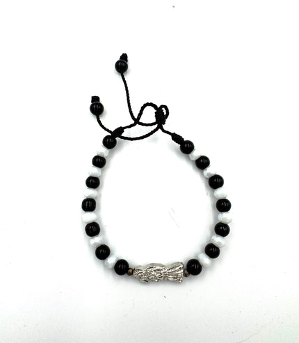 Beaded Santa Muerte Pulsera