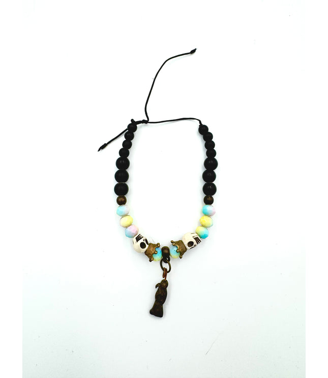 Beaded Santa Muerte Pulsera
