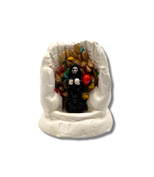 Offering Hands Figure